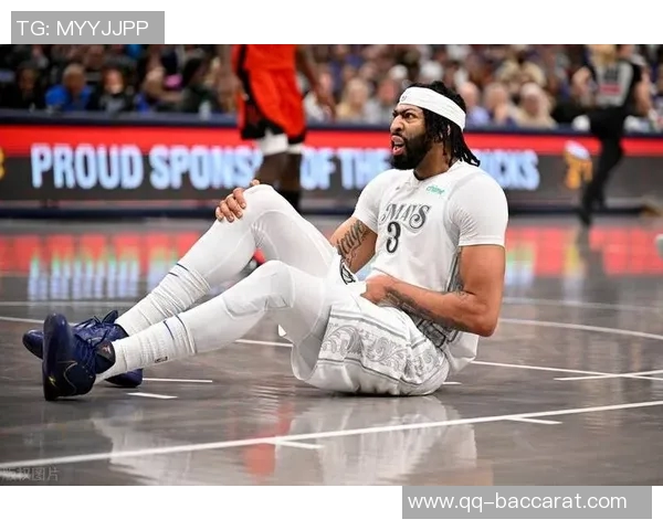 安东尼戴维斯左手伤势无须手术预计六周内完全恢复