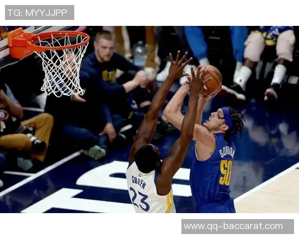 戈登对勇士三分球神准表现引发热议其他球队却难以复刻的反差