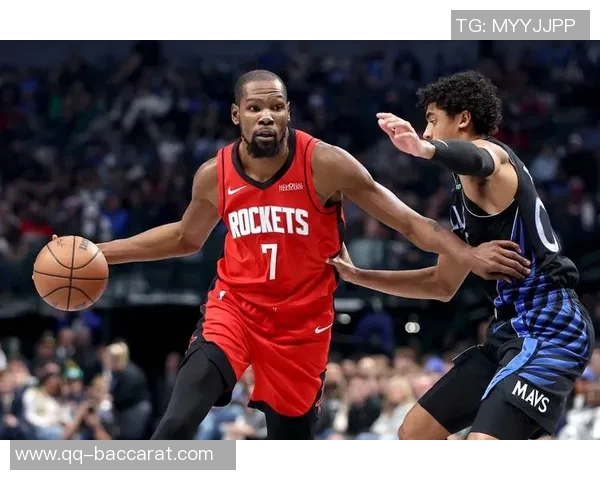 杜兰特赞阿门持球能力出色三分球自信决策无懈可击